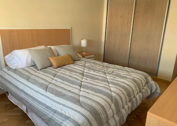 3 Amplios Ambientes Excelente Ubicacion-Avenida Corrientes Almagro- Cerca De Todo