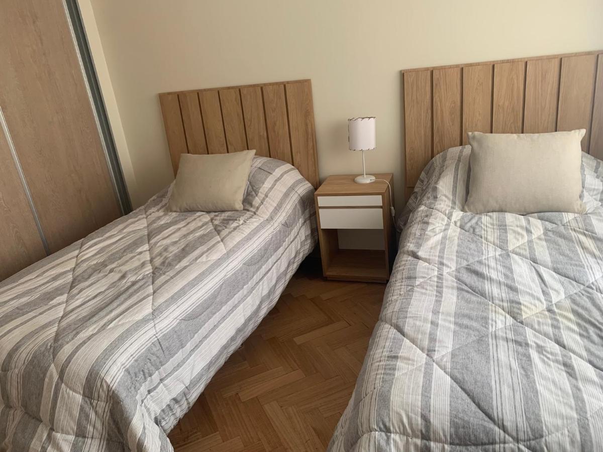 3 Amplios Ambientes Excelente Ubicacion-avenida Corrientes Almagro- Cerca De Todo Apartment Buenos Aires