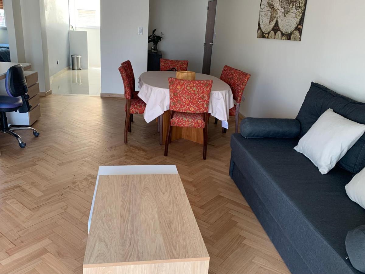 Apartment 3 Amplios Ambientes Excelente Ubicacion-avenida Corrientes Almagro- Cerca De Todo Buenos Aires